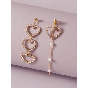 🔸Mismatched Drop Earrings 🔸